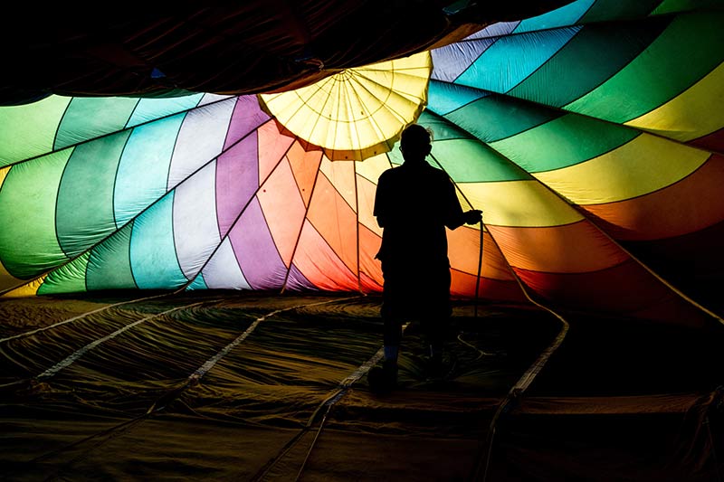 In een luchtballon kan je een bijzondere kleurrijke achtergrond vastleggen
